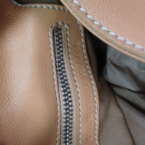 Tod"s Leather Buckle Bag - Picture 10 of 16